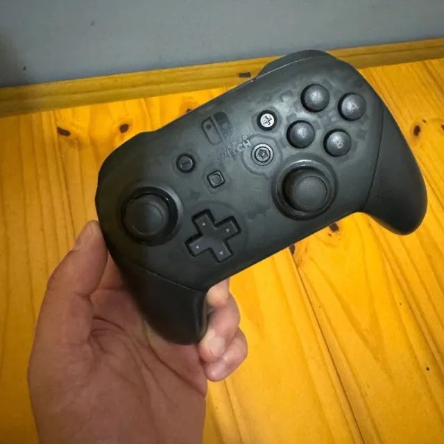Nintendo Switch + Pro Controller + Jogo Mario Kart 8 - Foto 4