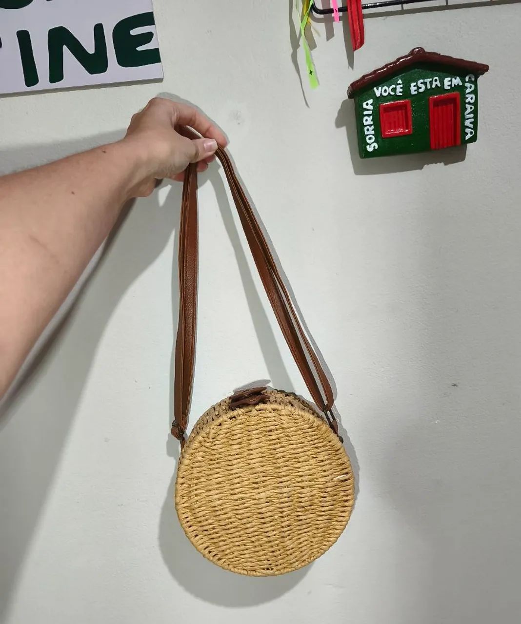 Bolsa redonda de palha