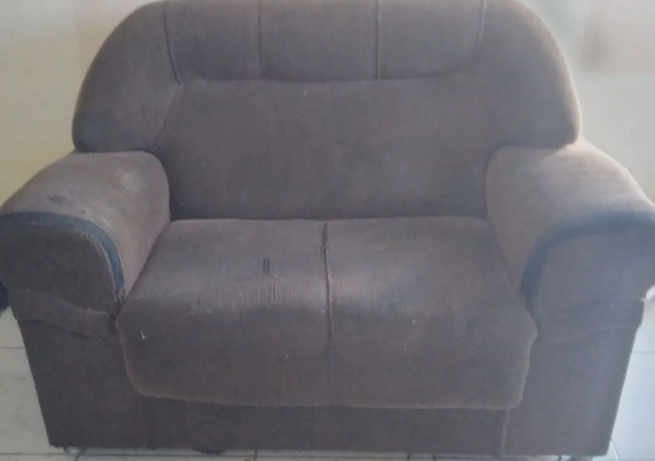 Cama Box casal e sofá junto  único  preço  110 reais  - Foto 4