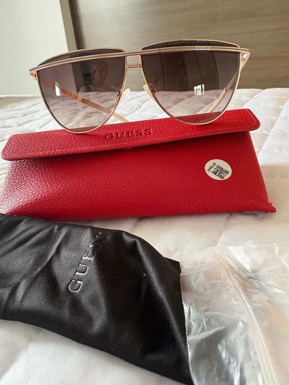 Guess- óculos nunca usado  - Foto 3