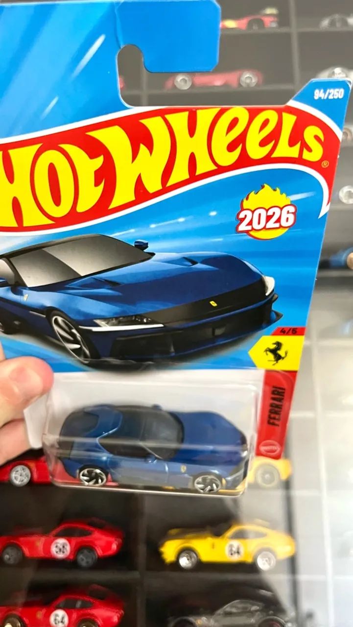 Hot Wheels - Ferrari 12 Cilindri Azul - Brinquedos e Jogos - Vila