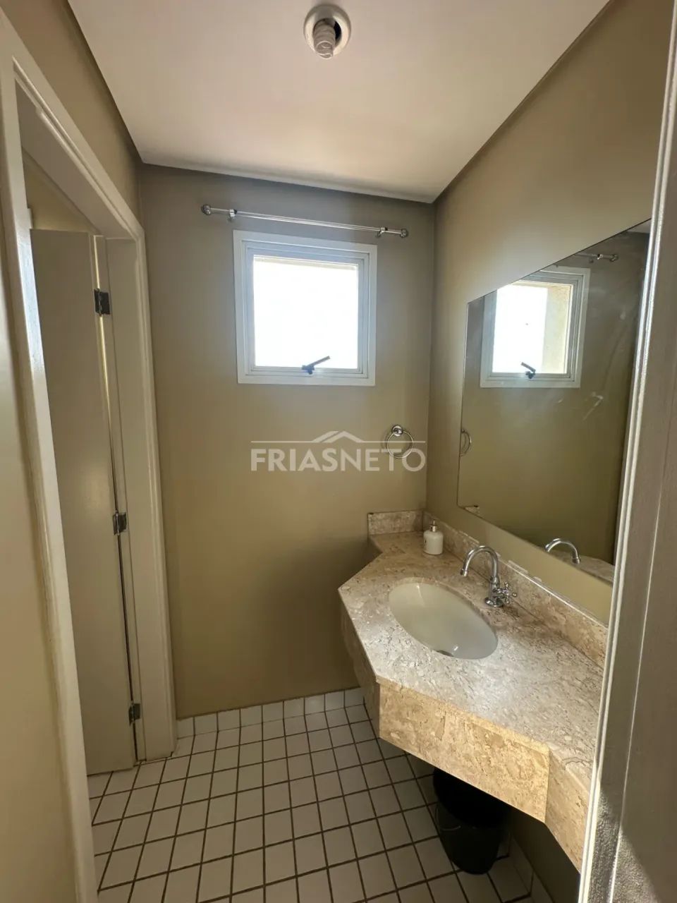 Apartamento todo equipado e mobiliado para locação no Centro - Foto 3