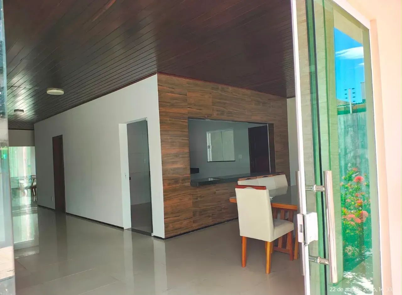 ALUGO CASA COM LAZER PRIVATIVO 3 QUARTOS