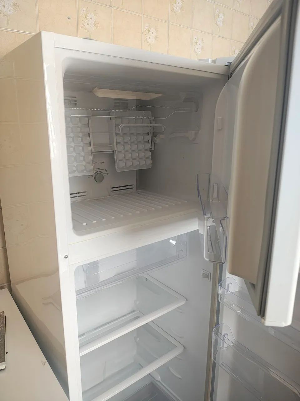*GELADEIRA E MÁQUINA LAVA E SECA*  - Foto 5