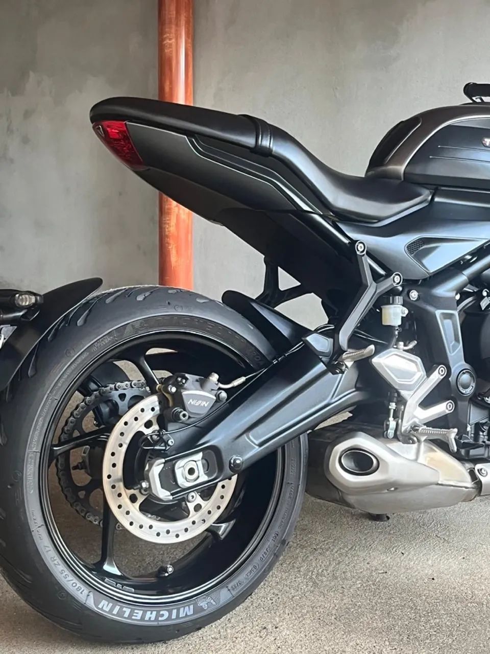 TRIUMPH TRIDENT 660 2023  - Foto 4