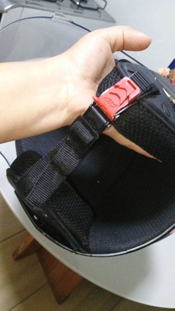 Capacete usado 1 vez  - Foto 2