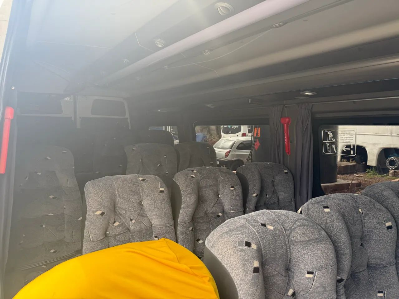 Vende-se vans e ônibus usados  - Foto 4
