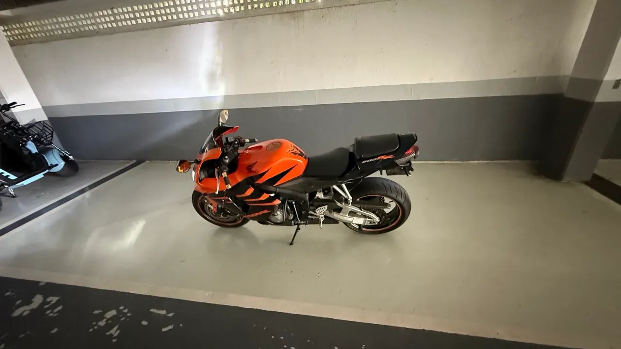 CBR 600 RR - Foto 5