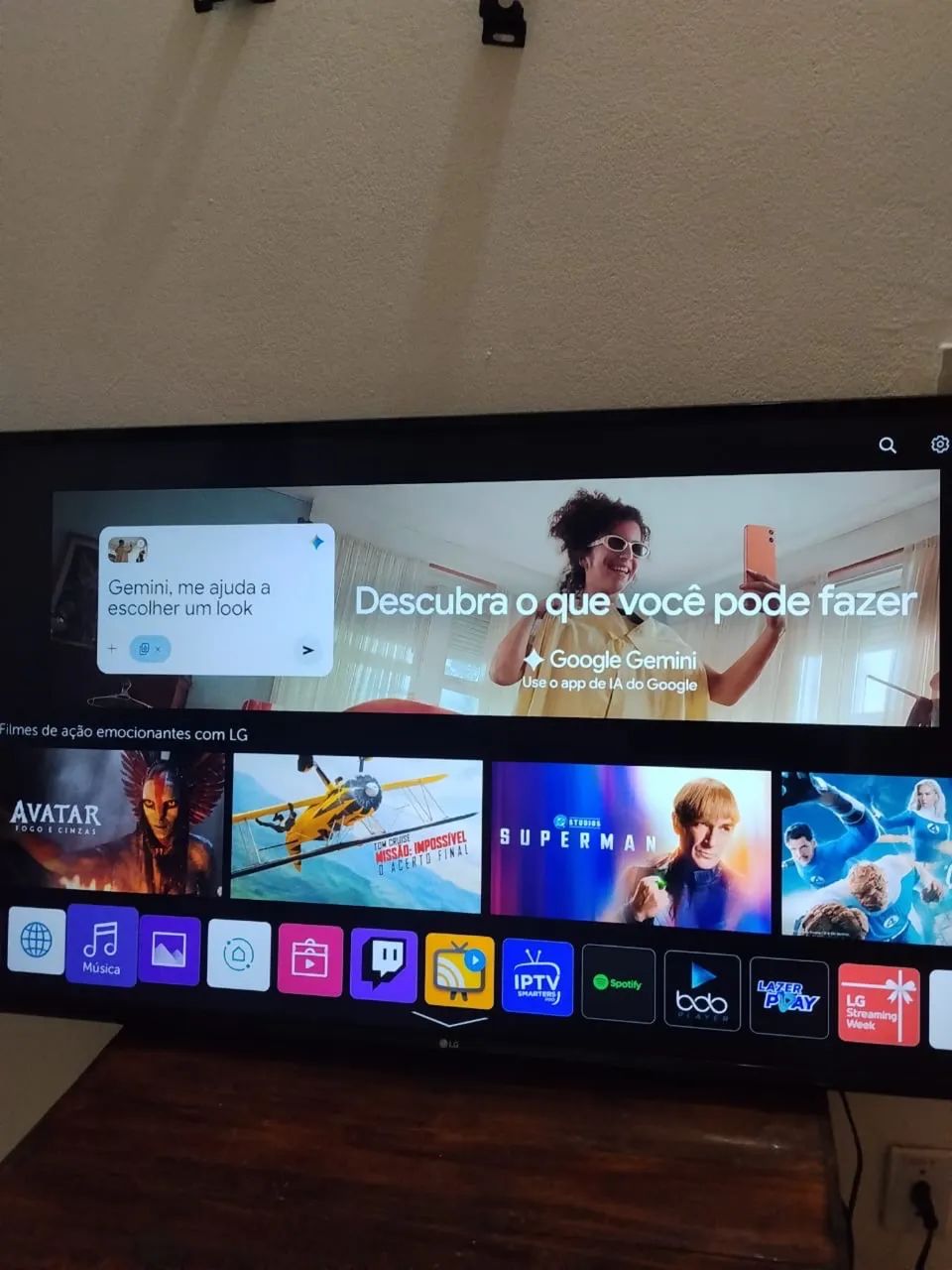 VENDO TV SMART 52 polegadas  - Foto 2