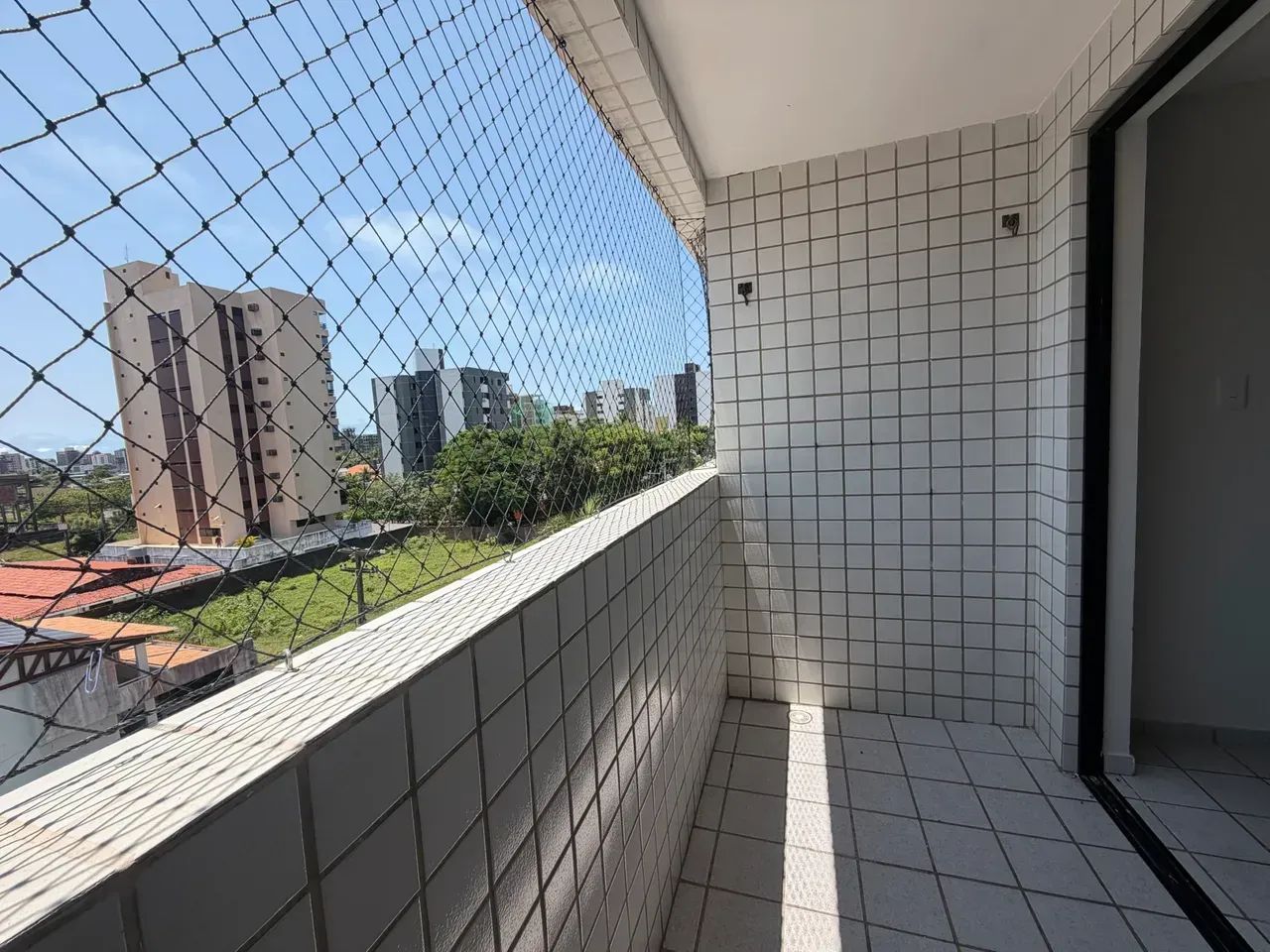 Apartamento com 3 quartos em intermares, proximo a praia