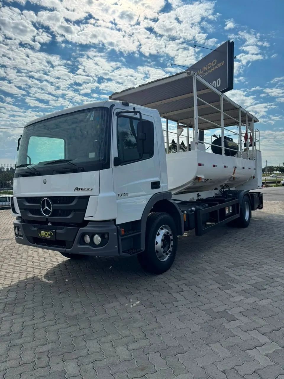 MB ATEGO 1719 4X2 2020 COMBOIO TANQUE ABASTECEDOR