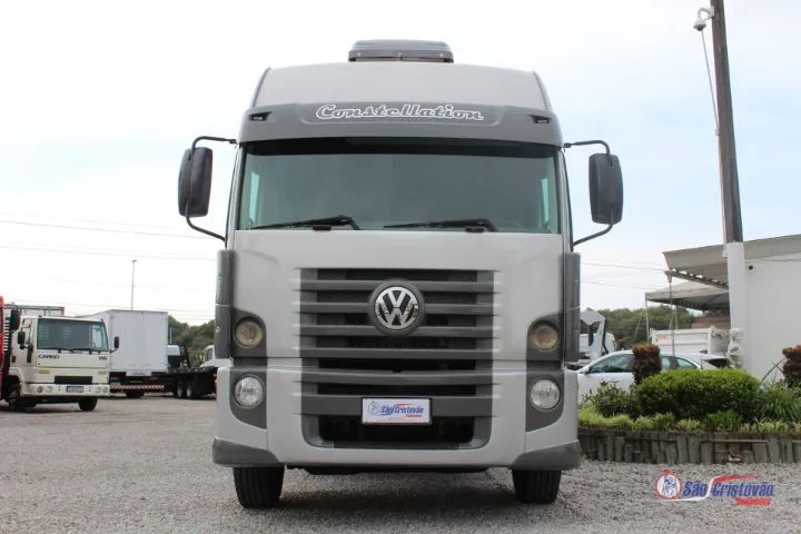 Vw 24-250 com bau refrigerado - Foto 3