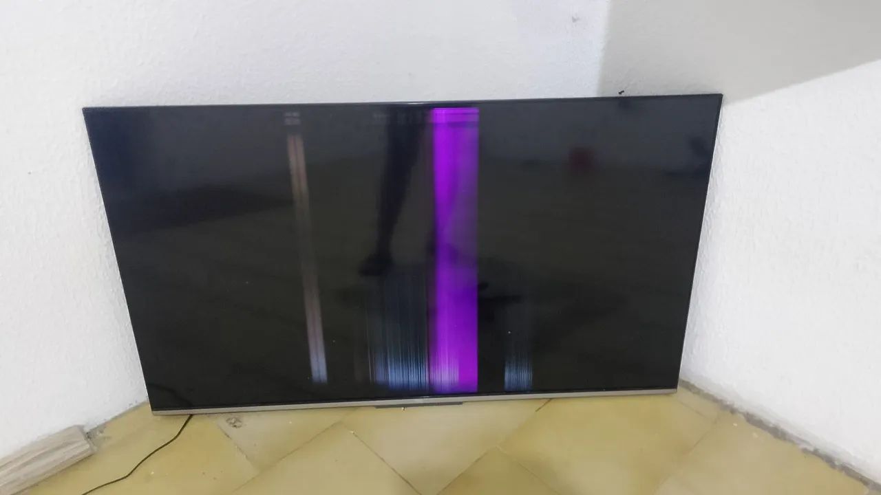 Tv TCL com listras  - Foto 2
