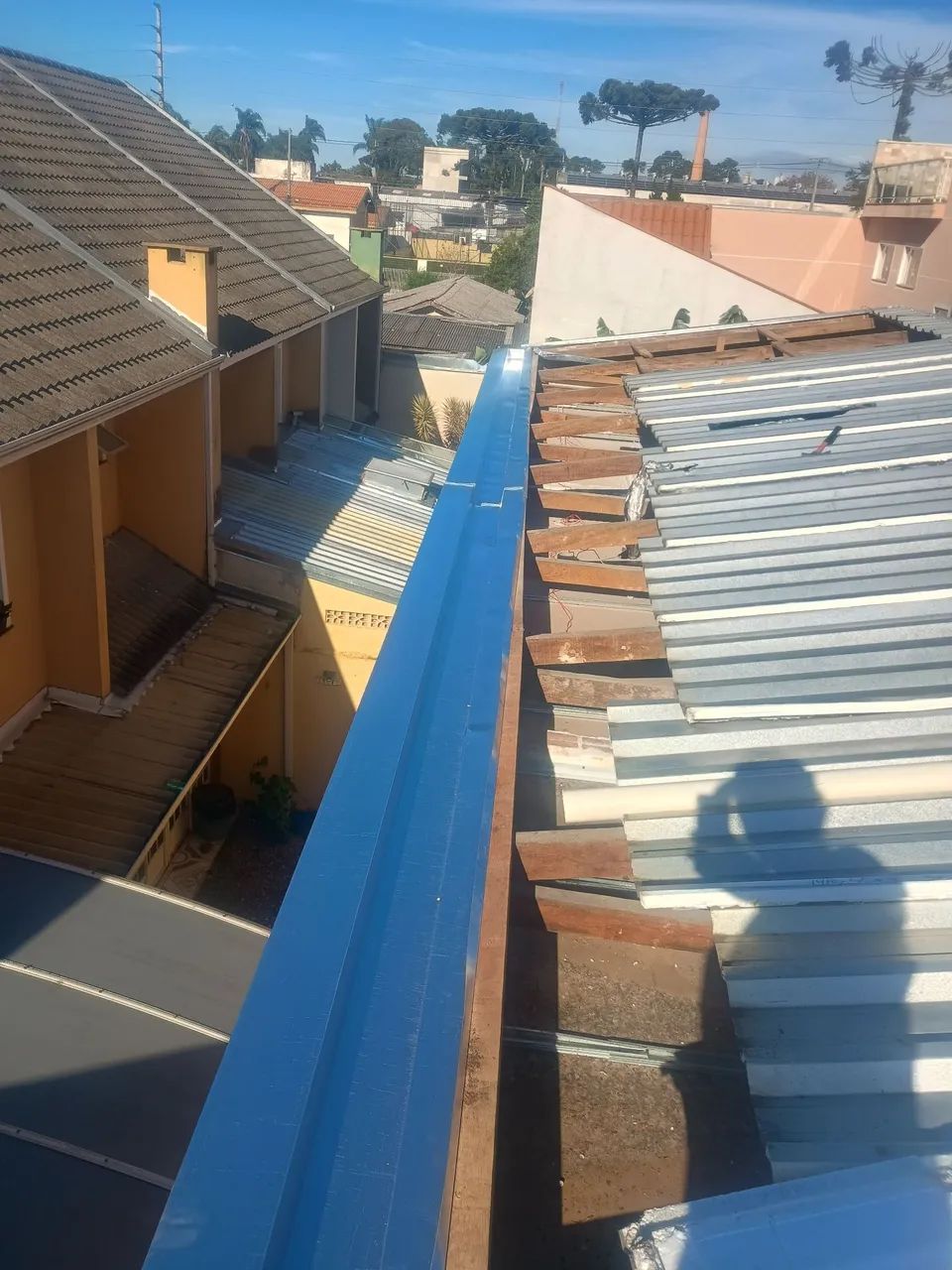CALHAS E TELHADOS . Profissionais a disposição. - Foto 5