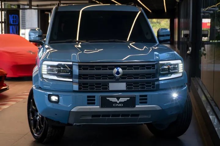 Denza B5 4WD, foto 7 de 19