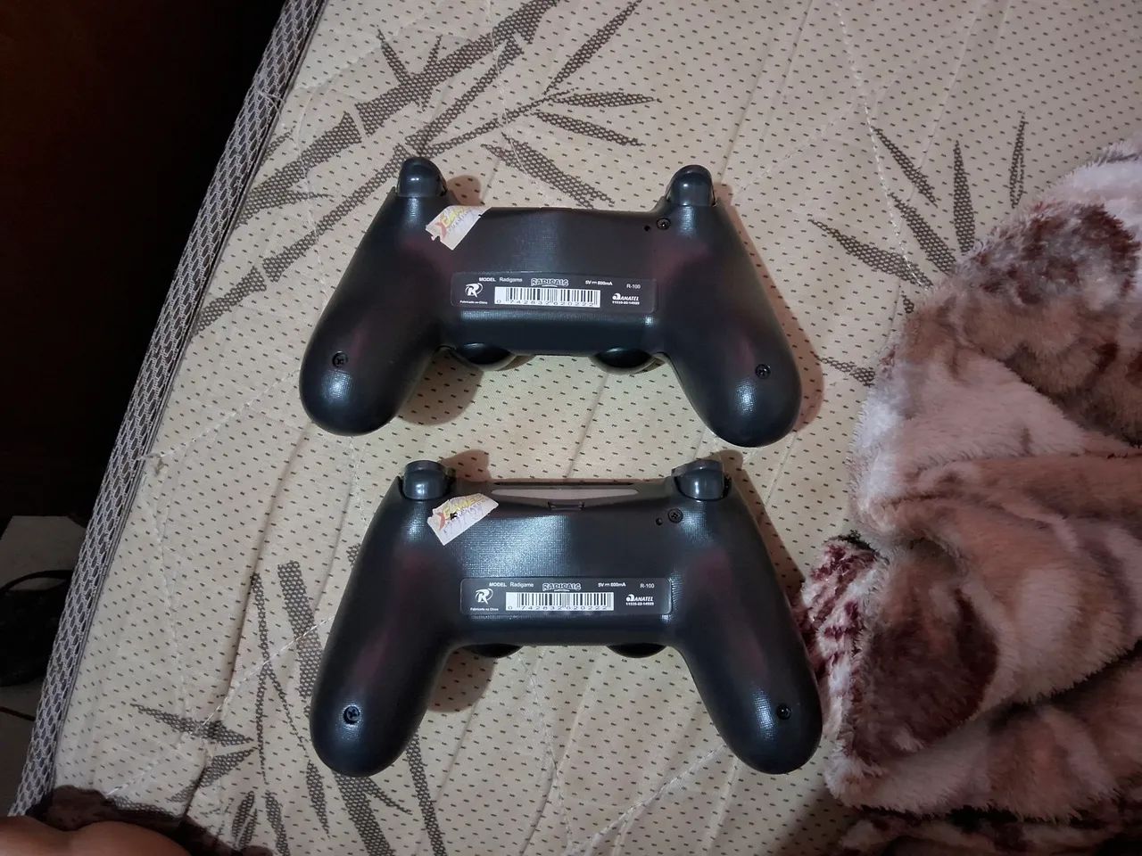 Kit 2 Controles Radicais Collections Compatíveis com PS4 - Foto 4