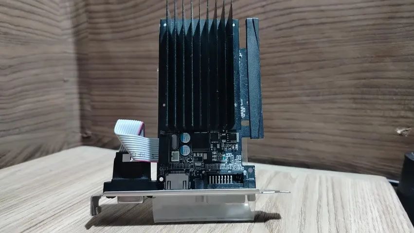GT 710 2gb - Foto 2