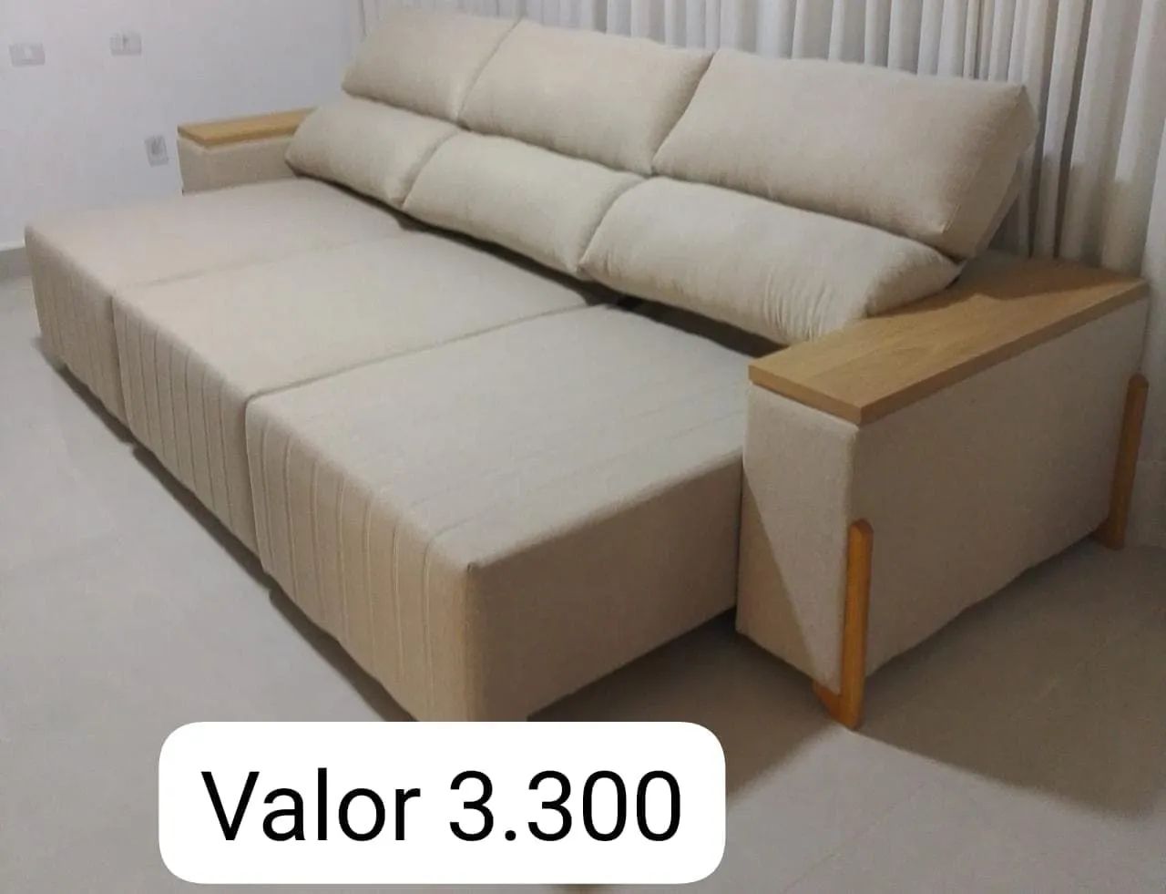 Sofá retratil e reclinável 