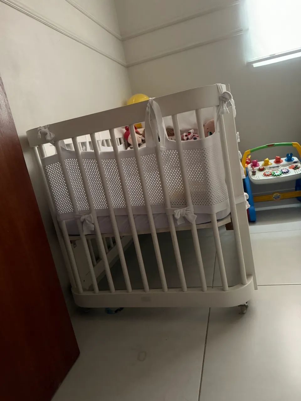 Berço evolutivo 3 em 1 com tela de proteção 