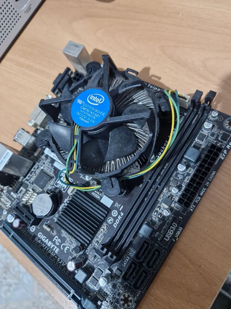 Placa mãe 1151 6/7 Geração com processador pentium  - Foto 2