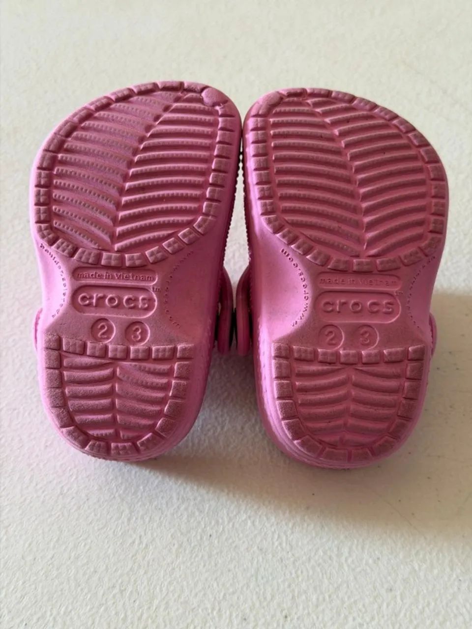 Crocs rosa infantil  - Foto 2