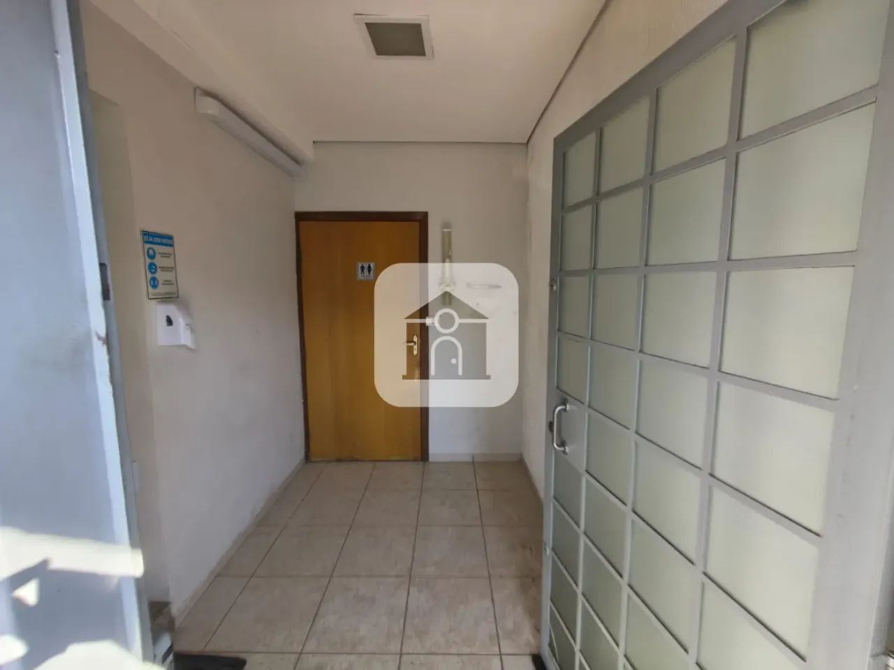 Casa comercial com 144m² para locação no bairro Centro
