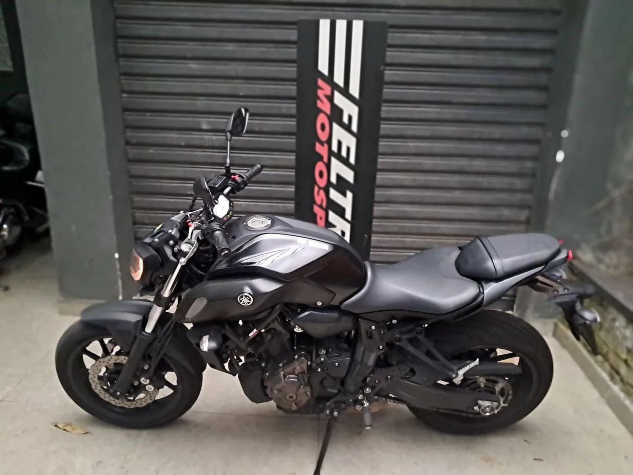 YAMAHA MT-07  - Foto 3