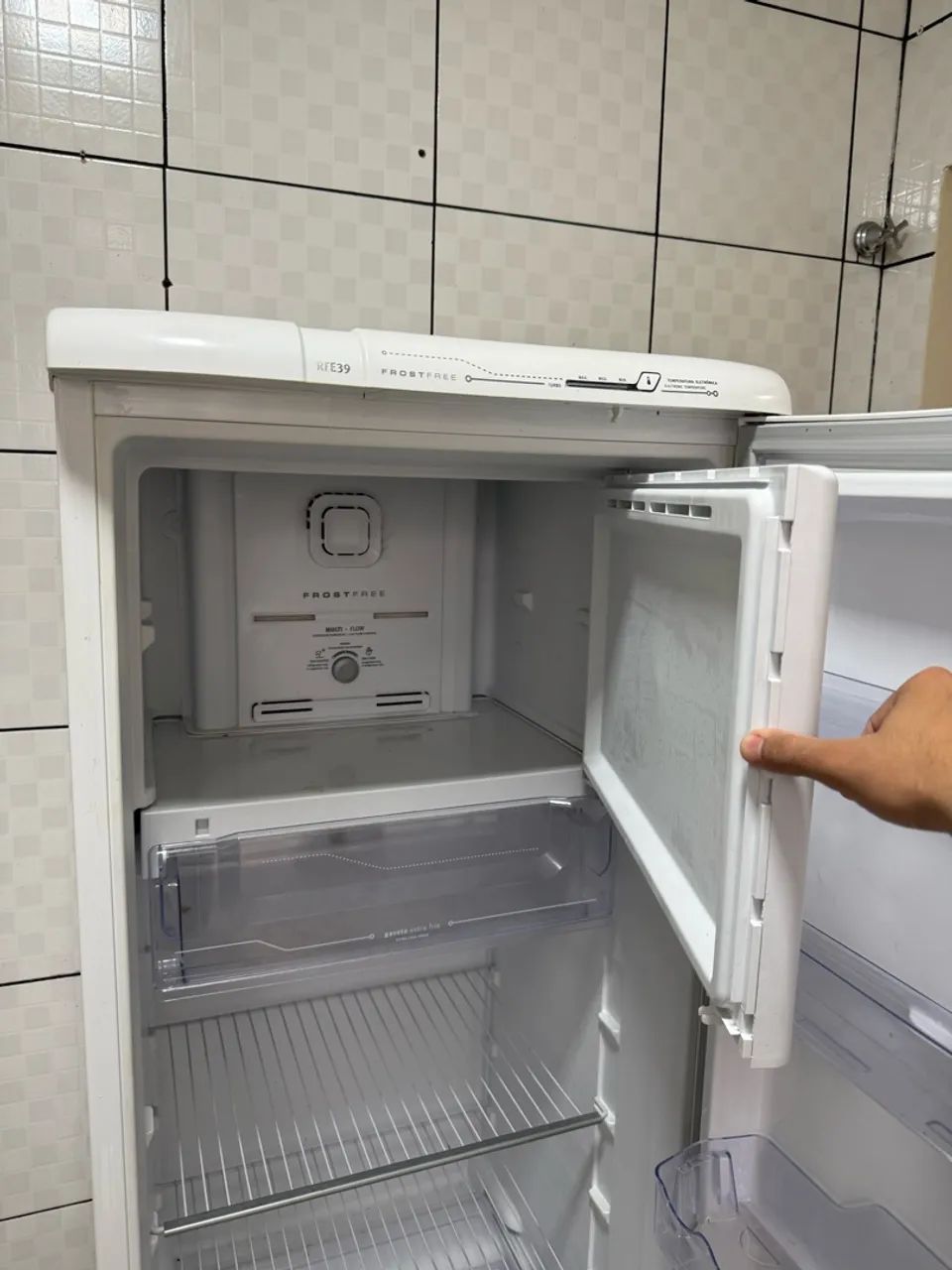 GELADEIRA ELECTROLUX SEMINOVA - Foto 5