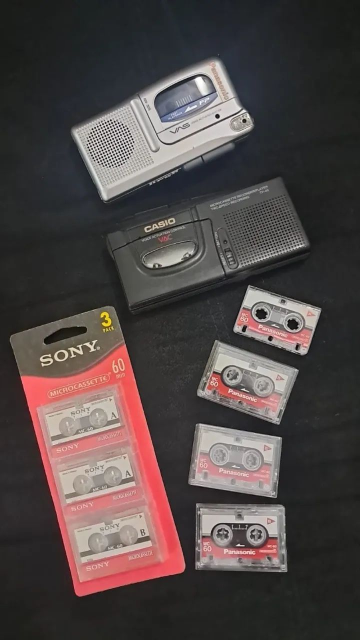 2 Mini Gravadores + 7 fitas