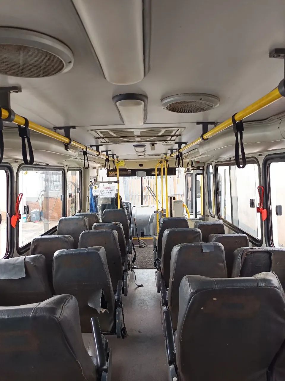 Micro ônibus Mercedes bens 915 - Foto 2