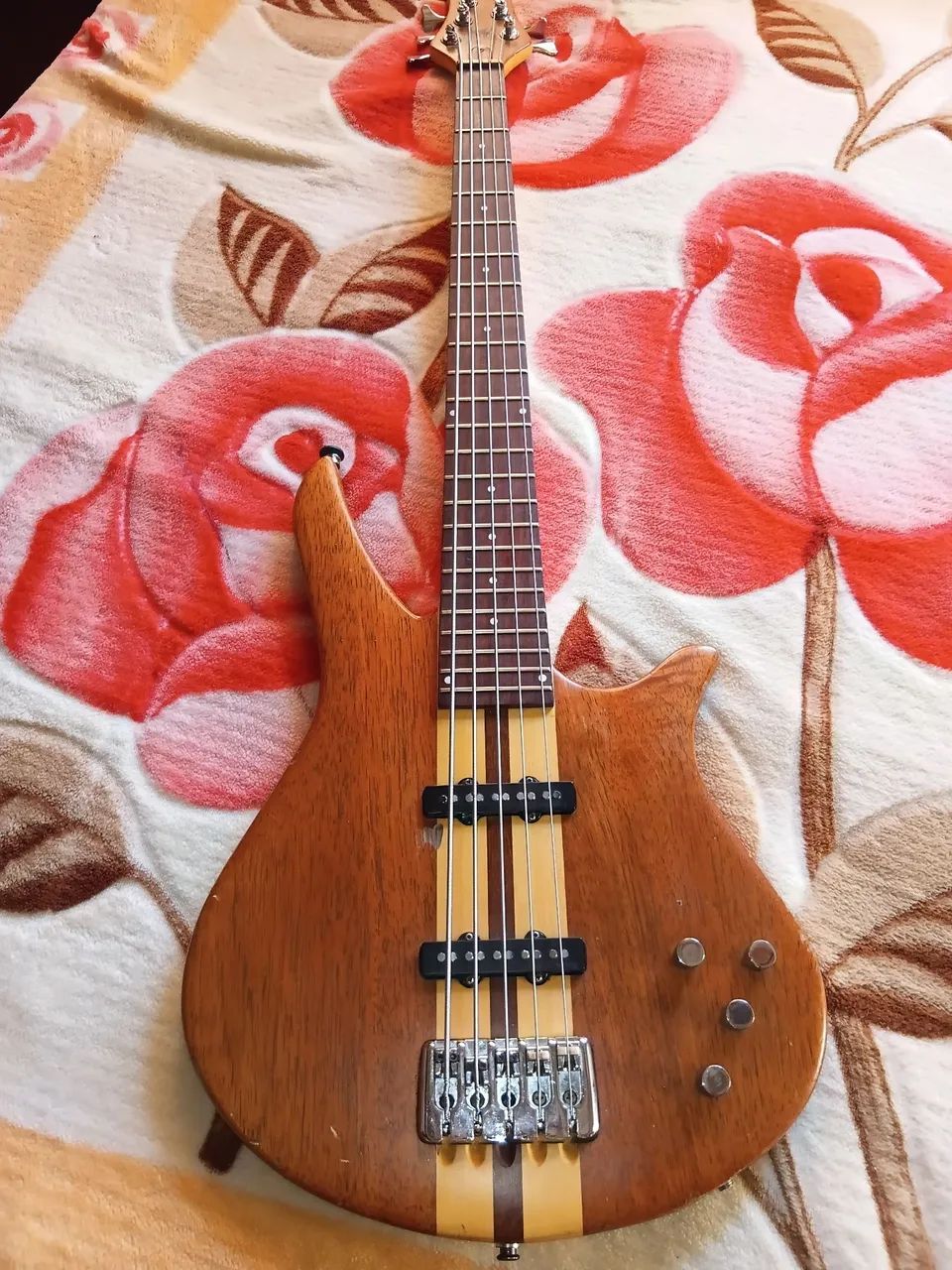 Contrabaixo 5 Cordas Luthier