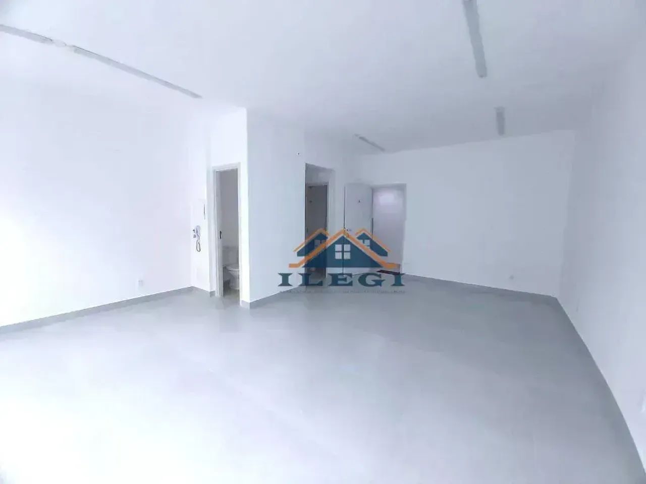 Sala para locação no Office & Mall Premium Vinhedo.