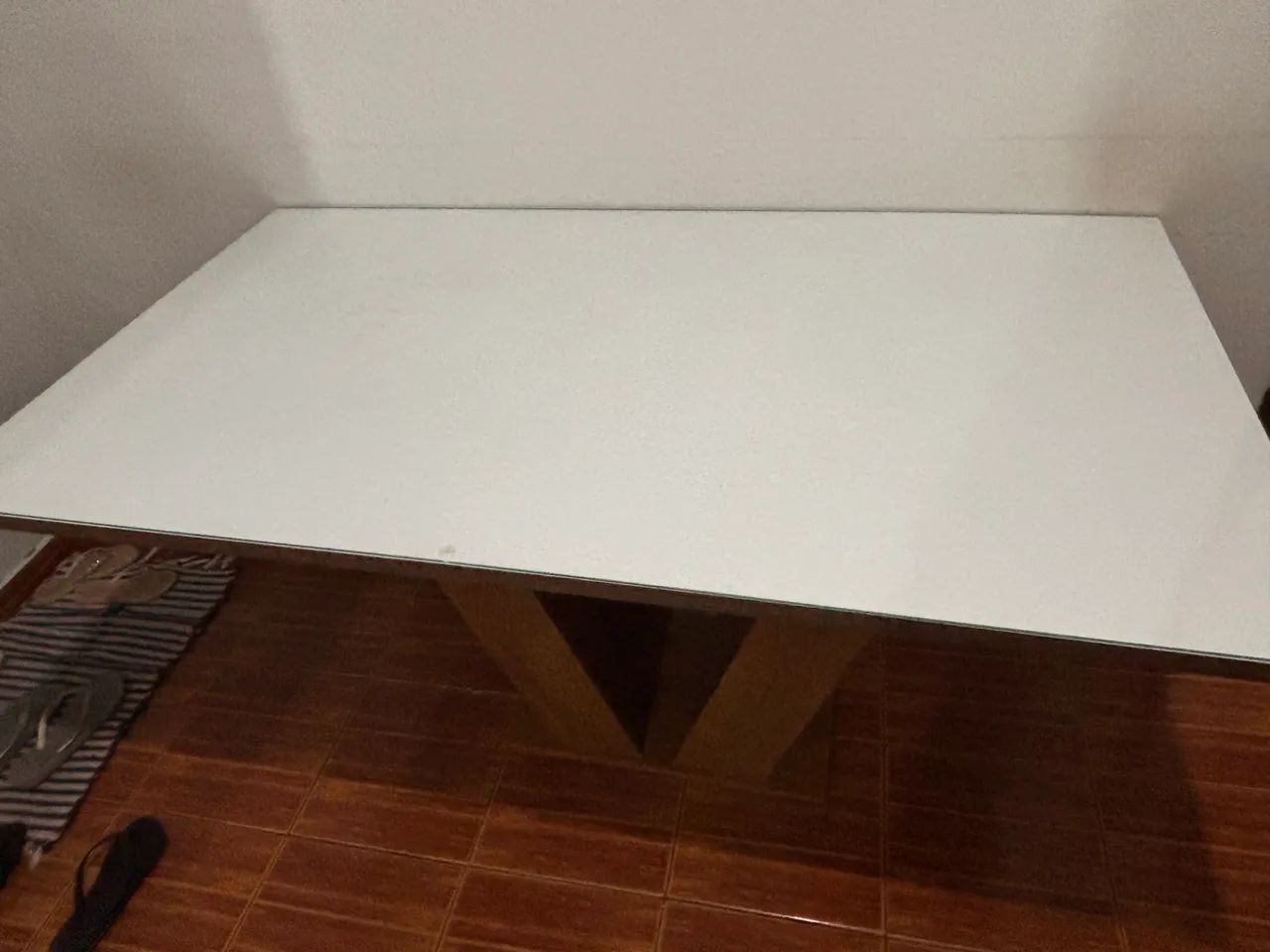 Vendo mesa de 4 a 6 lugares  - Foto 2