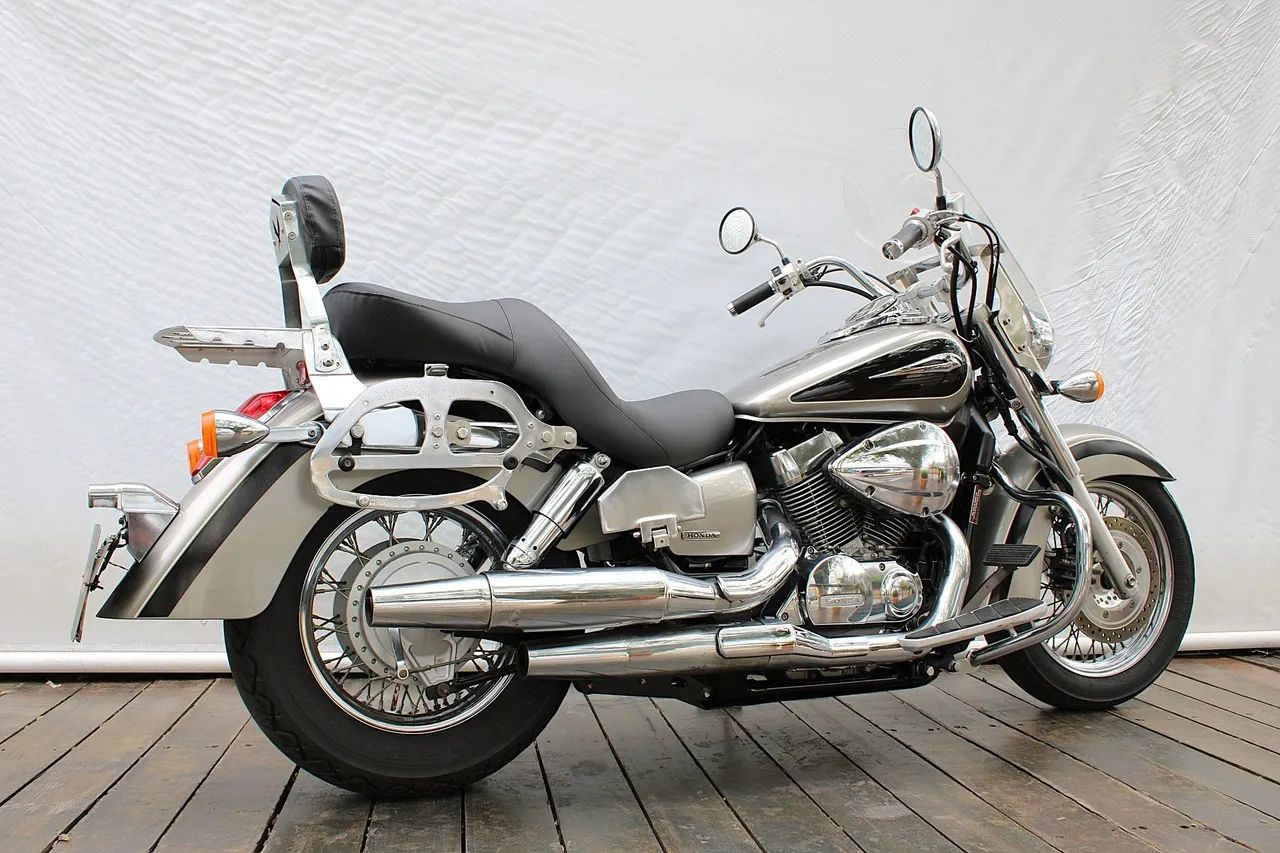 HONDA SHADOW 750 - Foto 5
