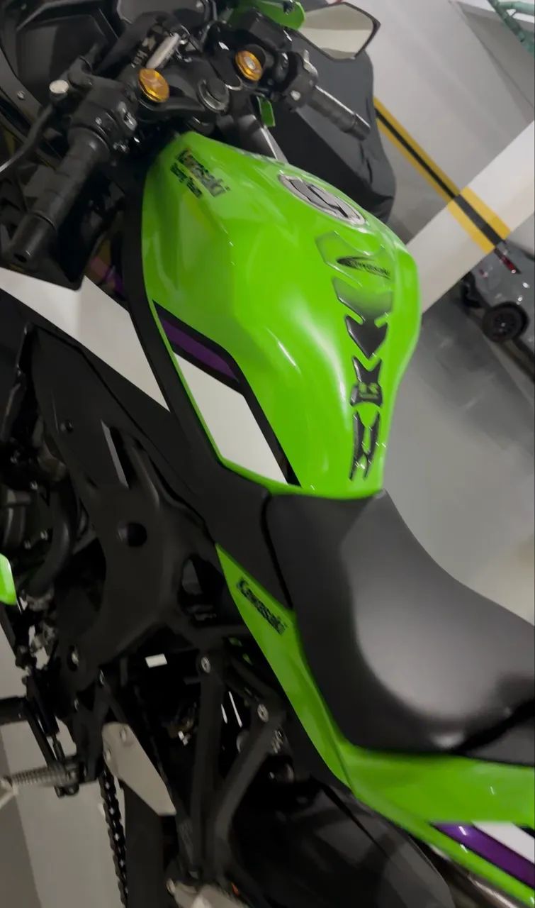 4/20 昼 Kawasaki Zx-4r 2025 - 1504418043 | OLX