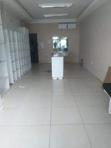 Aluga-Se Prédio Na Rua Barão Do Rio Branco - Foto 3