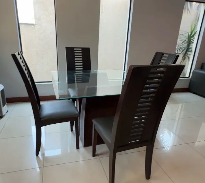 Mesa jantar