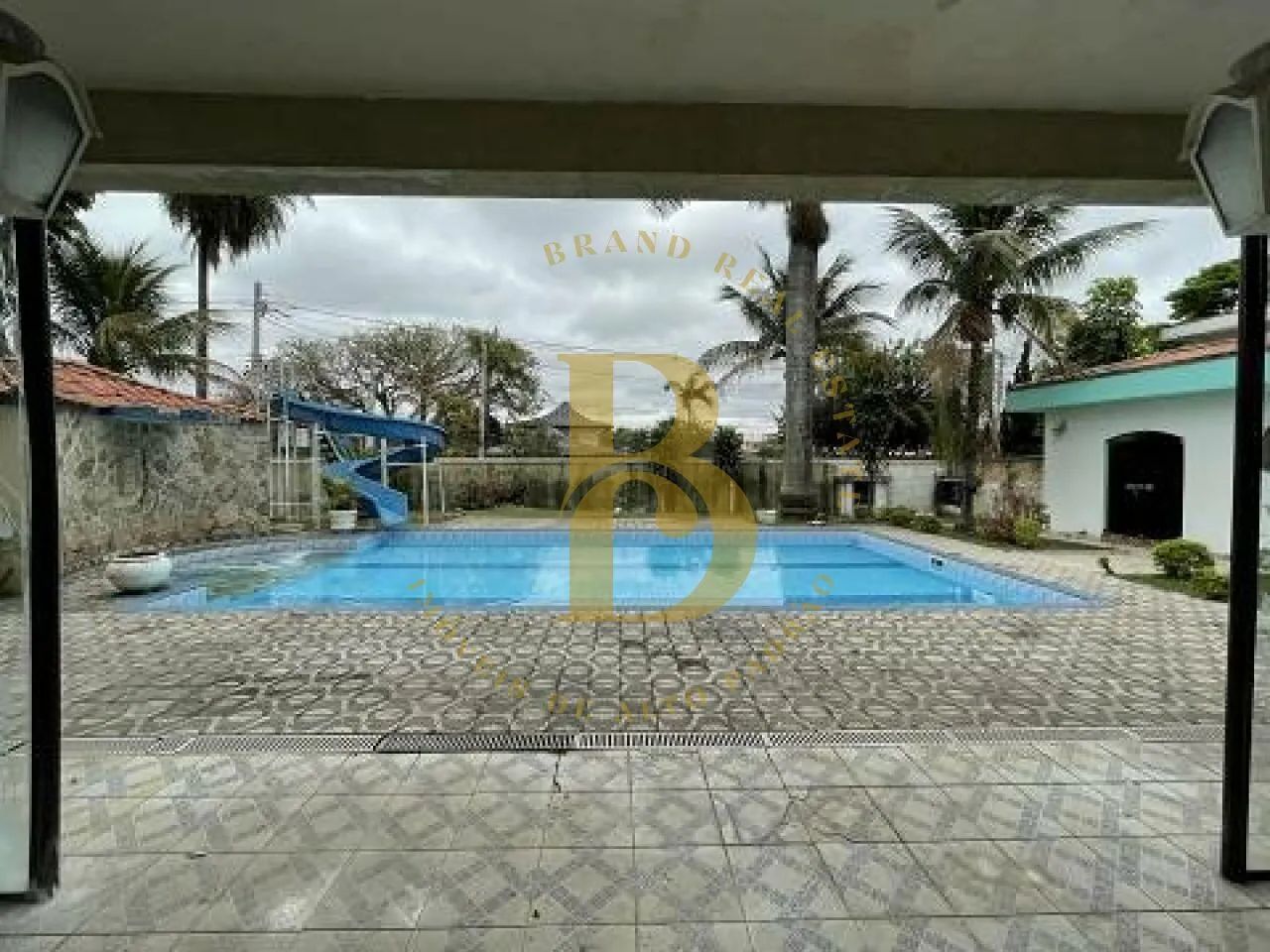 Casa á venda de 580m², com 7 dormitórios e 10 vagas - Foto 2