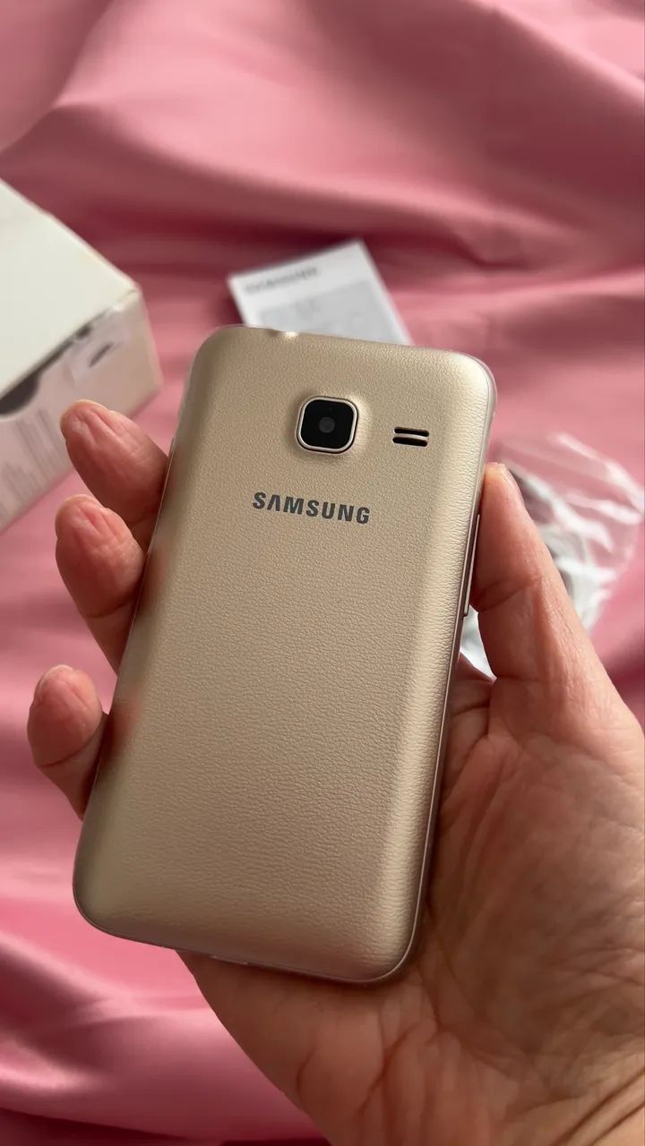 Celular Samsung j1 lacrado novo  - Foto 4