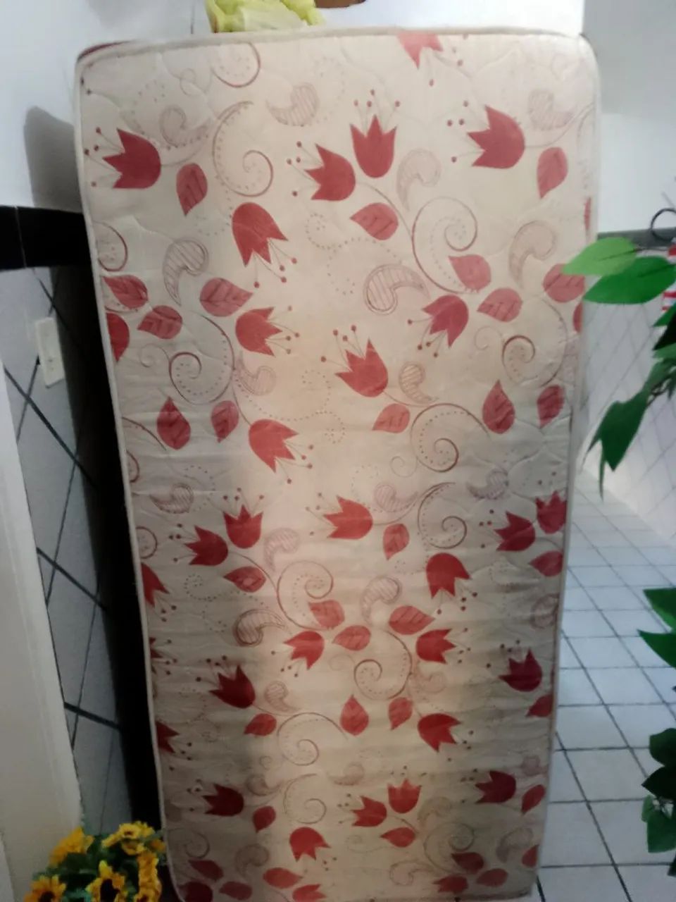 Vendo cama de solteiro  - Foto 3