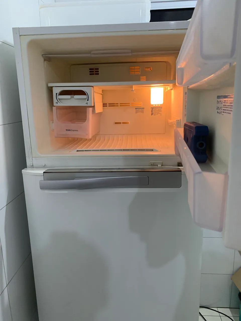 Geladeira Eletrolux em perfeito estado - Foto 2