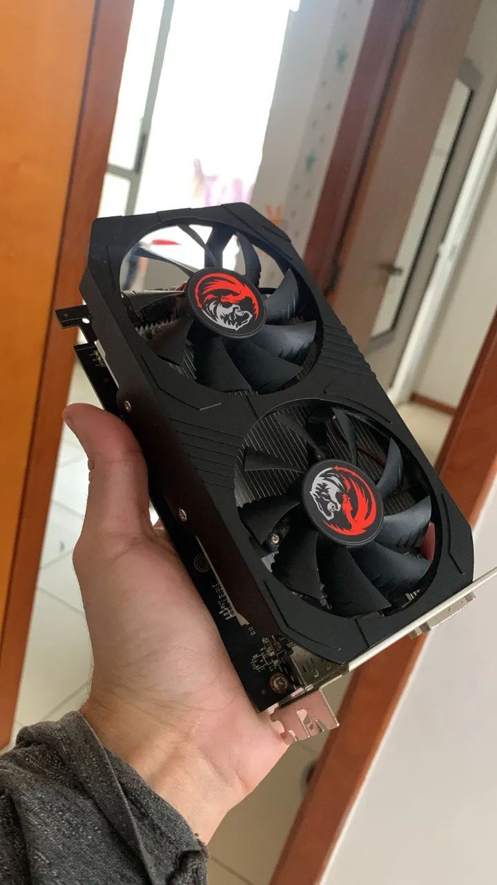 PCYES Radeon RX 550 4GB 