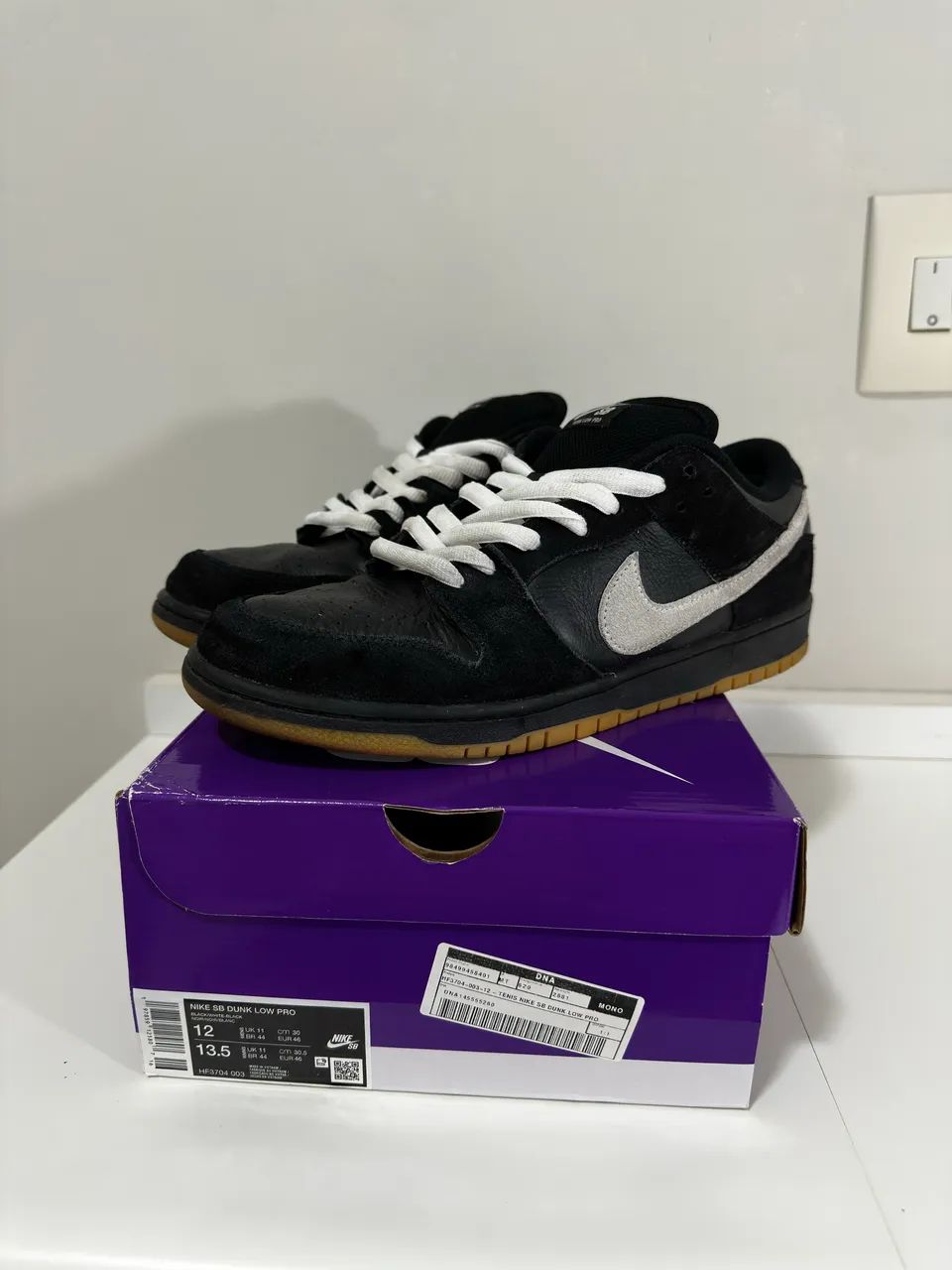 Tênis Nike Dunk SB Low Gum 44 preto  - Foto 4