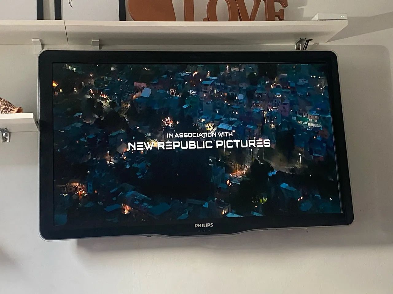 TV LCD PHILIPS
