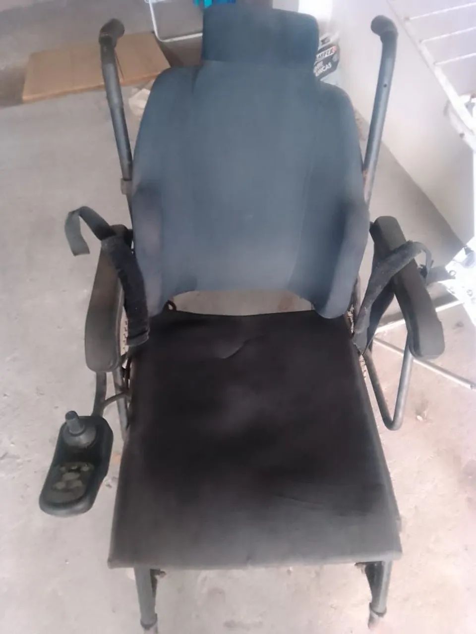 Cadeira de rodas motorizada