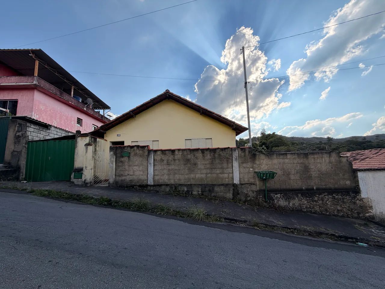 VENDO CASA CAETE MG 