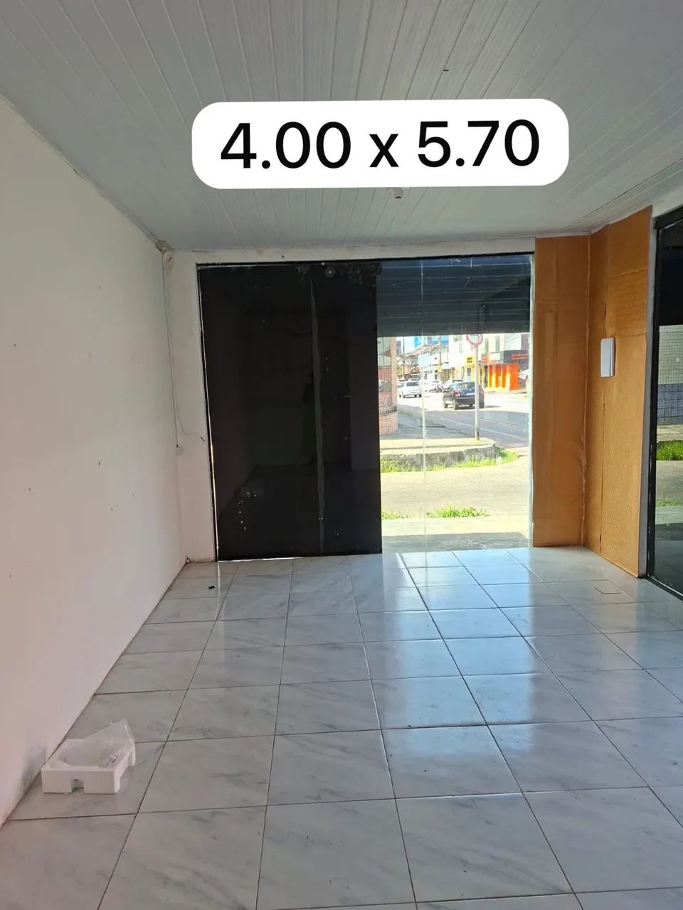 ALUGA-SE PONTO COMERCIAL DE ESQUINA - Foto 4