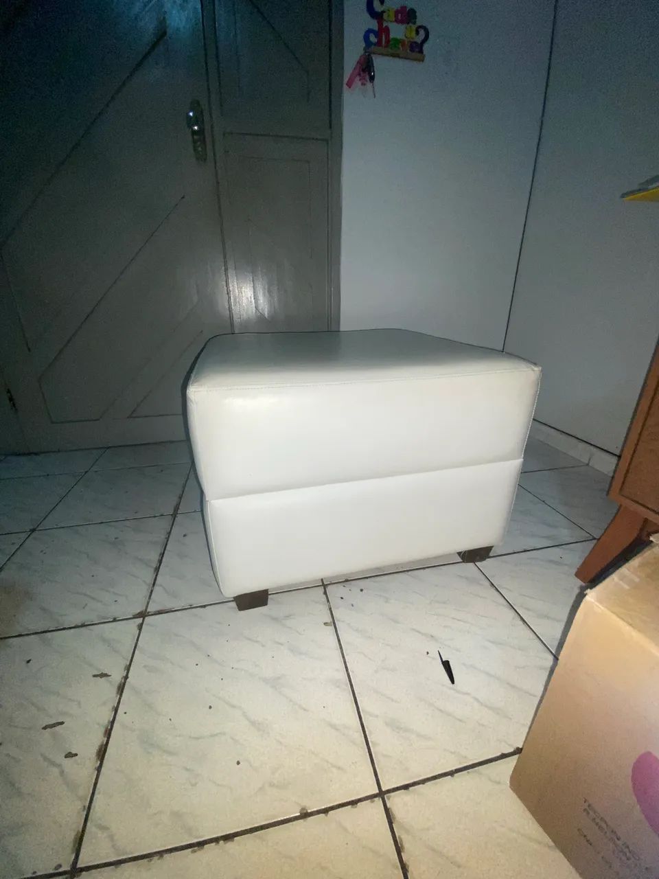 Puff branco largo  - Foto 4