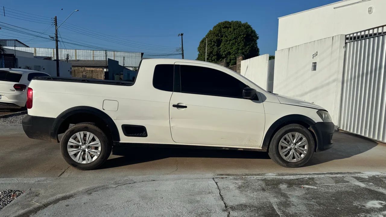 Volkswagen Saveiro 1.6 MI Total Flex 8V CE 2014 - Foto 3