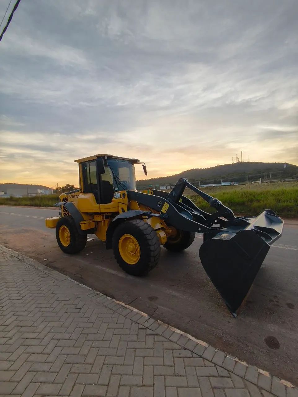 Pá carregadeira volvo modelo L60 f 2020 - Foto 4